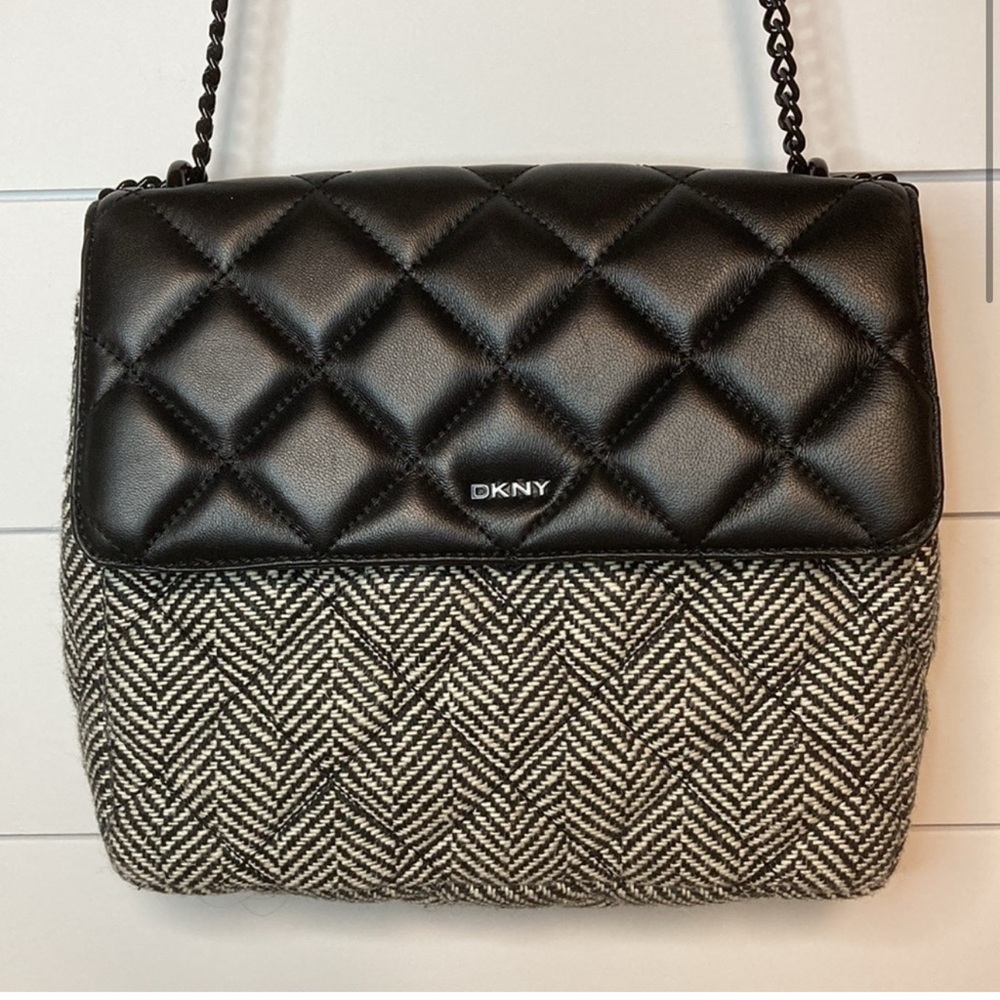 DKNY Lara XL Quilted Leather Flap Shoulder Bag BNWT